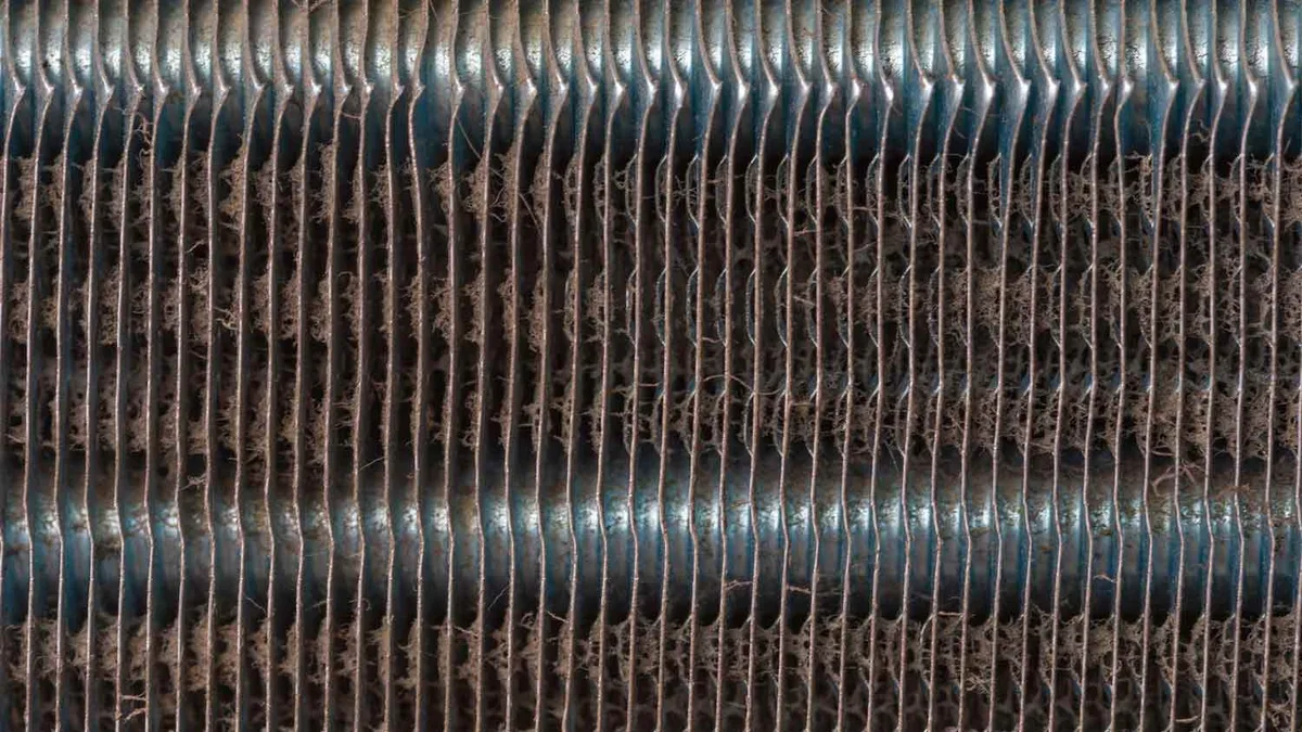 Can an AC run without a filter?