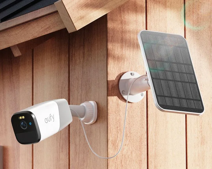 Can solar security cameras detect people?