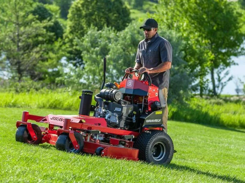 Ride-on riding lawn mower