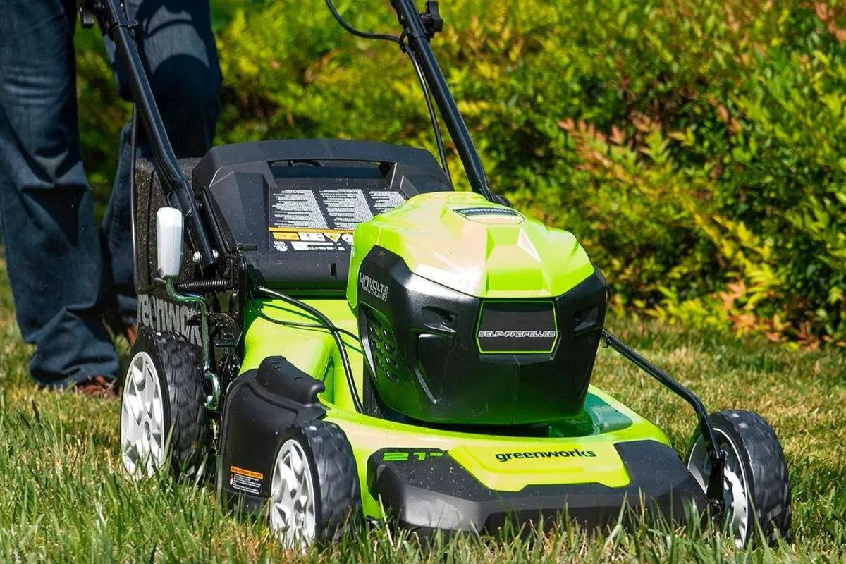 self-propelled lawn mower