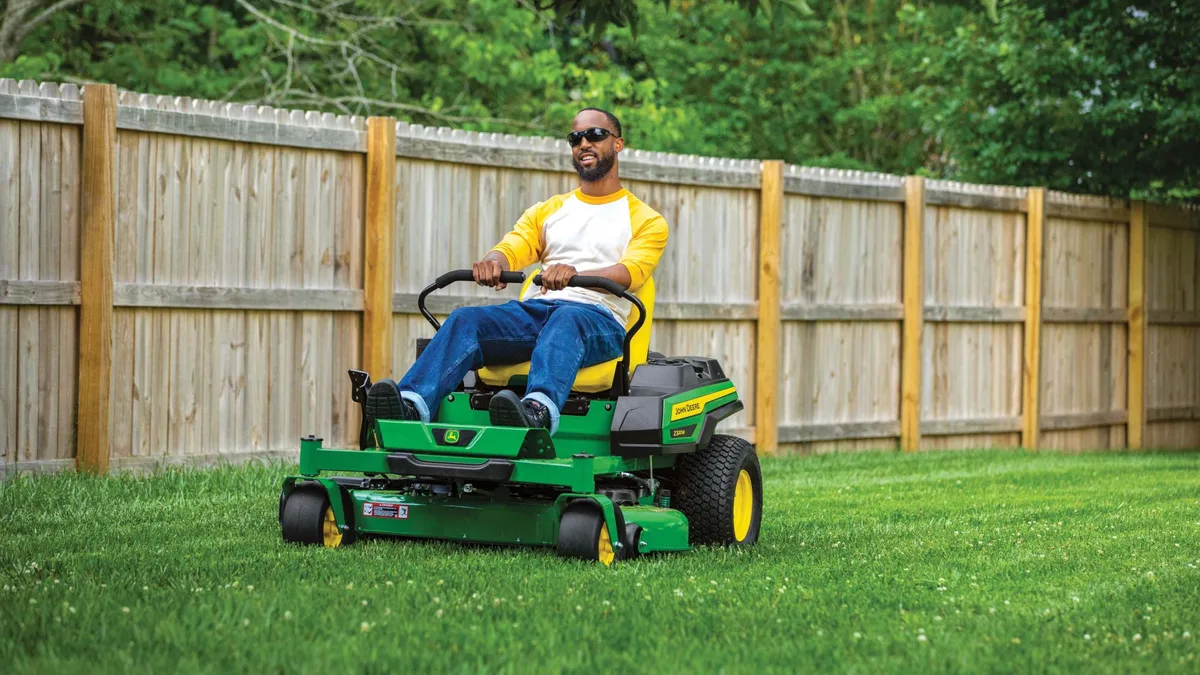 zero-turn radius mower